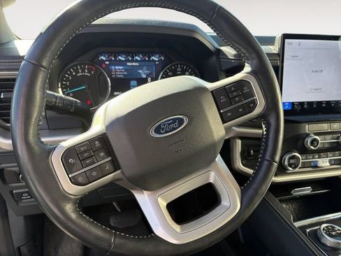 Used 2023 Ford Expedition XLT AWD/4WD image 13