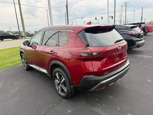 Used 2023 Nissan Rogue SL AWD/4WD image 4