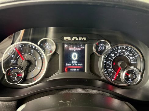 Used 2021 RAM 2500 Big Horn w/ Level 1 Equipment Group AWD/4WD image 16