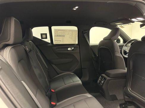 Certified 2024 Volvo XC40 Recharge Core w/ Protection Package Premier image 21