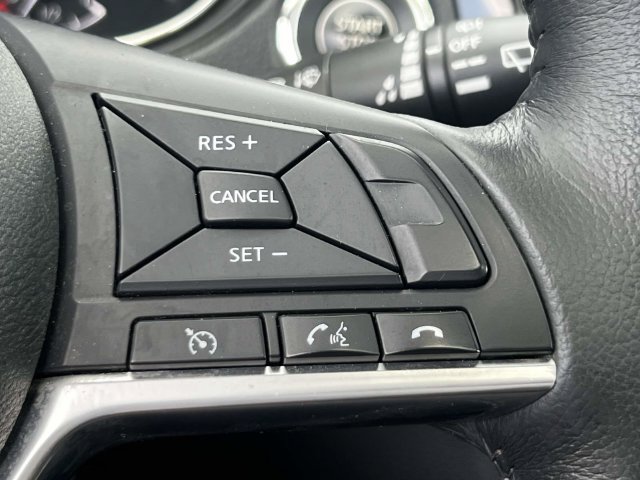 Used 2017 Nissan Rogue SV AWD/4WD image 20