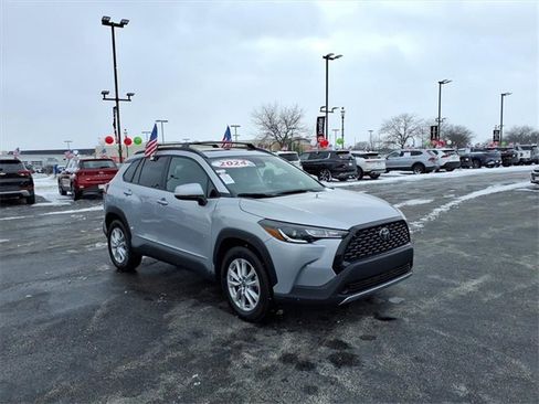 Certified 2024 Toyota Corolla Cross LE image 5