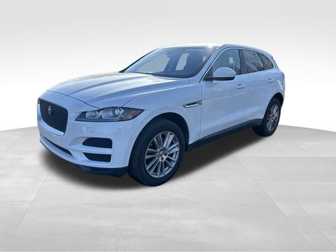 Used 2020 Jaguar F-PACE Prestige image 3