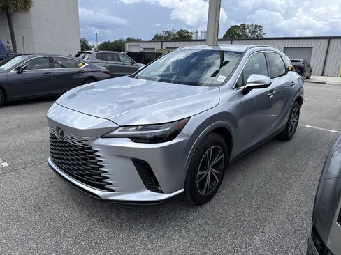 Used 2024 Lexus RX 350 Premium w/ Accessory Package (K3) FWD image 2