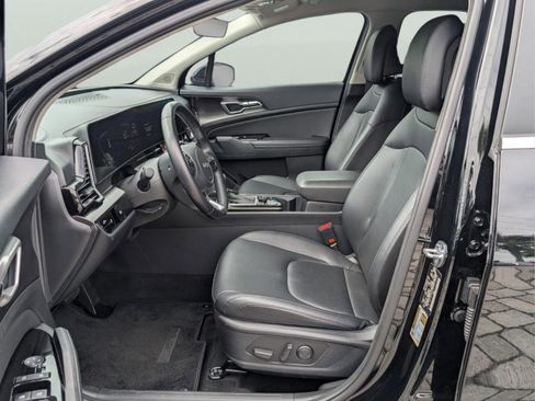 Used 2023 Kia Sportage EX image 27