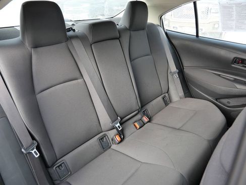 Used 2024 Toyota Corolla LE image 19