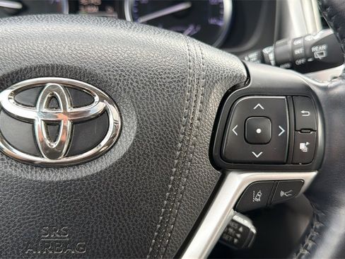 Used 2018 Toyota Highlander Limited Platinum image 34