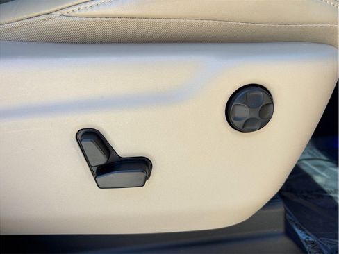 Used 2015 Jeep Grand Cherokee Limited image 41