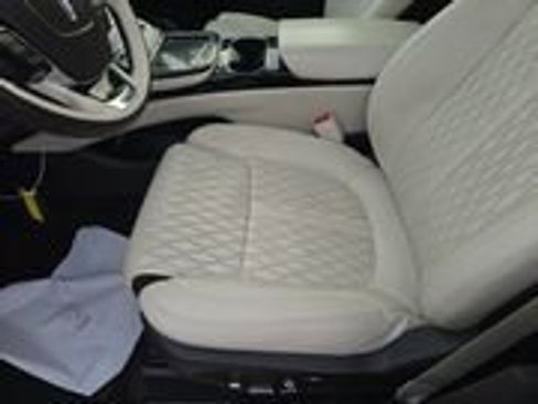 Used 2023 Lincoln Nautilus Black Label w/ Class II Trailer Tow Package image 3