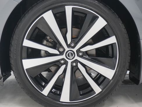Used 2019 Nissan Altima 2.5 SR FWD image 22