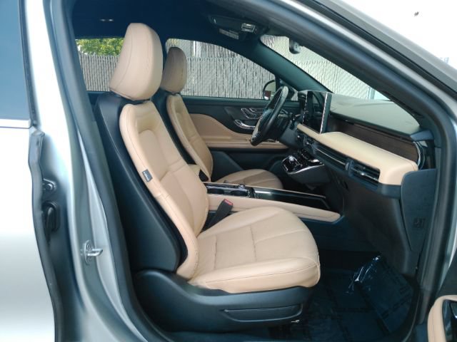 Used 2023 Lincoln Corsair Reserve AWD/4WD image 20