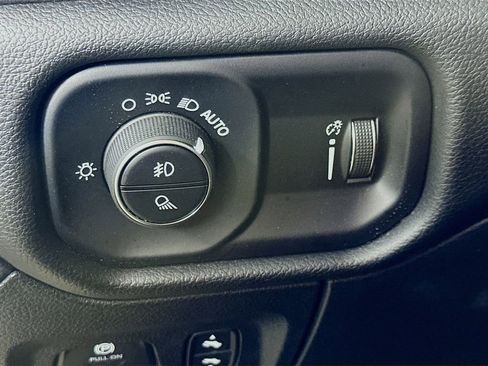Used 2025 RAM 1500 Big Horn AWD/4WD image 21