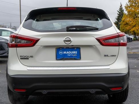 Used 2022 Nissan Rogue Sport SL w/ Premium Package image 7