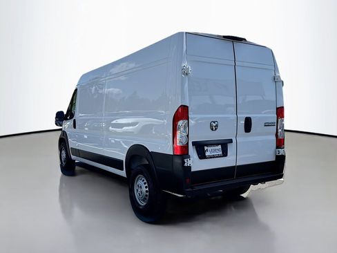 Used 2026 RAM ProMaster 2500 w/ Convenience Group FWD image 8