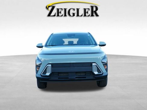 New 2026 Hyundai Kona SE image 2