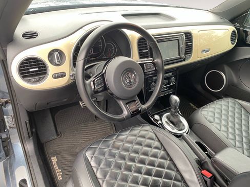 Used 2019 Volkswagen Beetle 2.0T Final Edition SEL FWD image 11