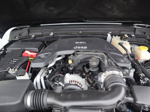 Used 2020 Jeep Wrangler Sport AWD/4WD image 33