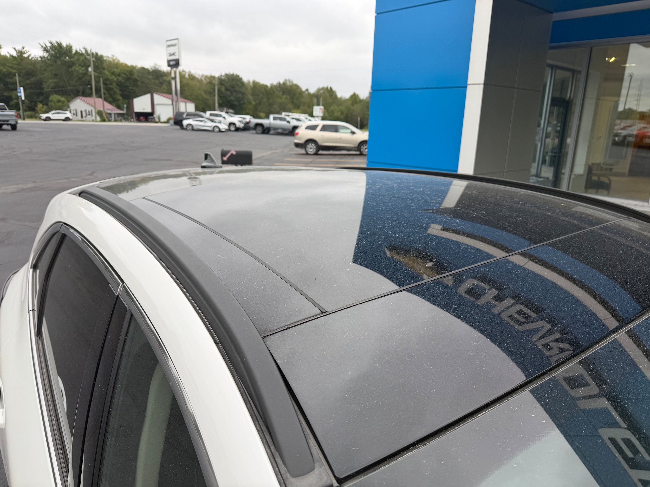 Used 2020 Ford Escape Titanium AWD/4WD image 5