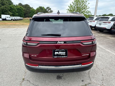 Used 2025 Jeep Grand Cherokee Limited AWD/4WD image 6