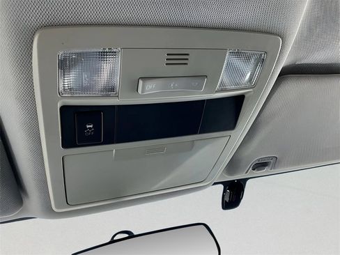 Used 2016 Toyota Tacoma SR5 image 37