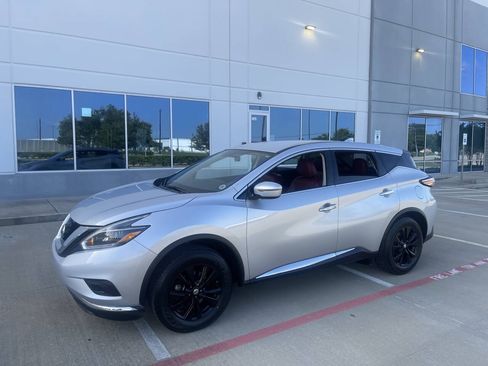 Used 2018 Nissan Murano S FWD image 14