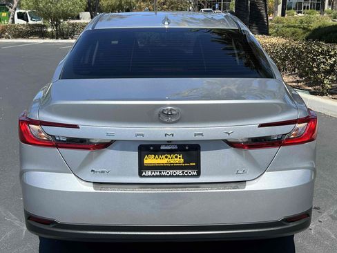 Used 2025 Toyota Camry LE w/ Convenience Package FWD image 15