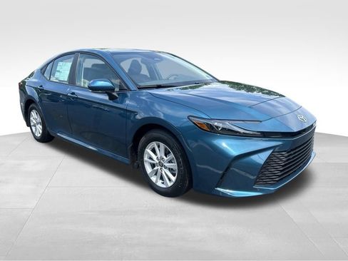 New 2026 Toyota Camry LE FWD image 7