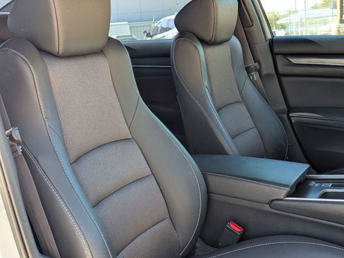 Used 2020 Honda Accord Sport image 29