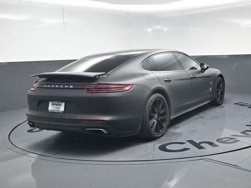 Used 2018 Porsche Panamera 4 Executive image 17