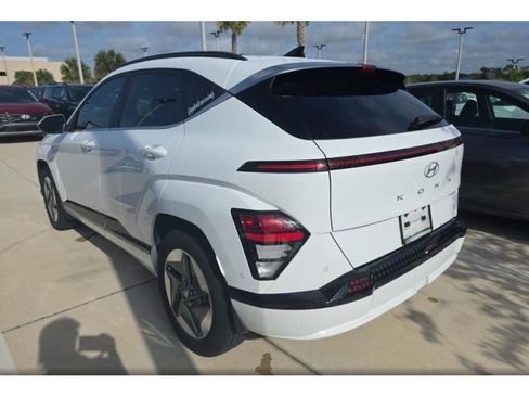 Used 2024 Hyundai Kona Limited image 4