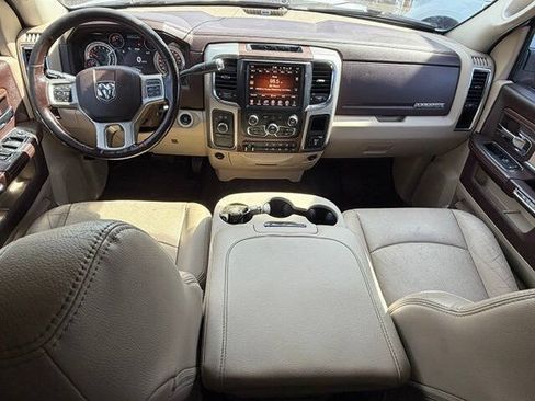 Used 2016 RAM 2500 Laramie w/ Convenience Group AWD/4WD image 10