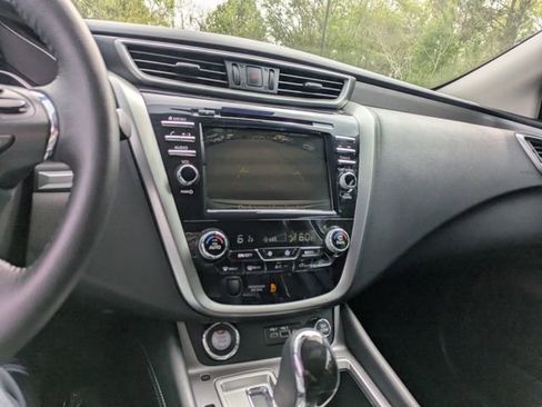 Used 2024 Nissan Murano SV AWD/4WD image 21