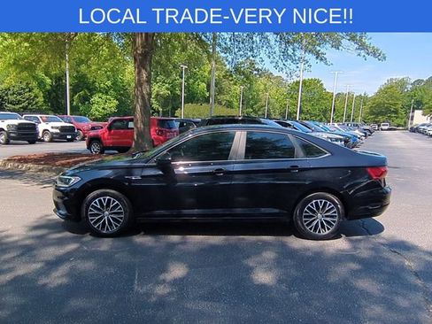 Used 2019 Volkswagen Jetta SEL FWD image 2