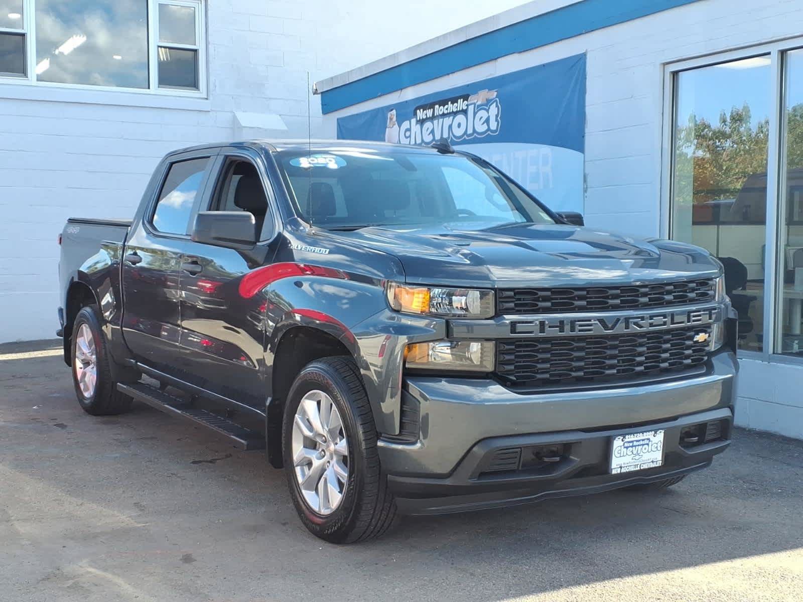Used 2020 Chevrolet Silverado 1500 Custom w/ Custom Value Package AWD/4WD image 1