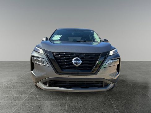 Used 2023 Nissan Rogue SV image 11