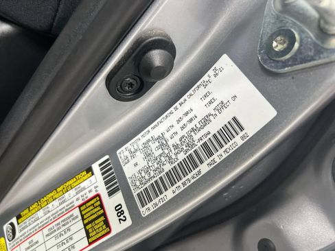 Used 2021 Toyota Tacoma TRD Off-Road AWD/4WD image 27