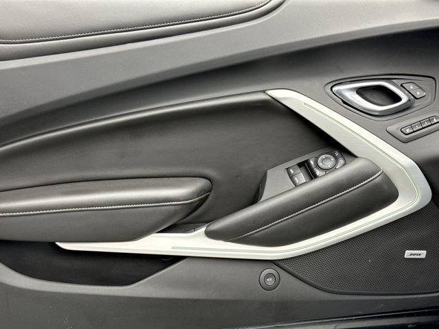 Used 2020 Chevrolet Camaro SS RWD image 9