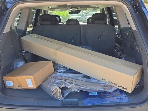 New 2026 Kia EV9 Wind image 10