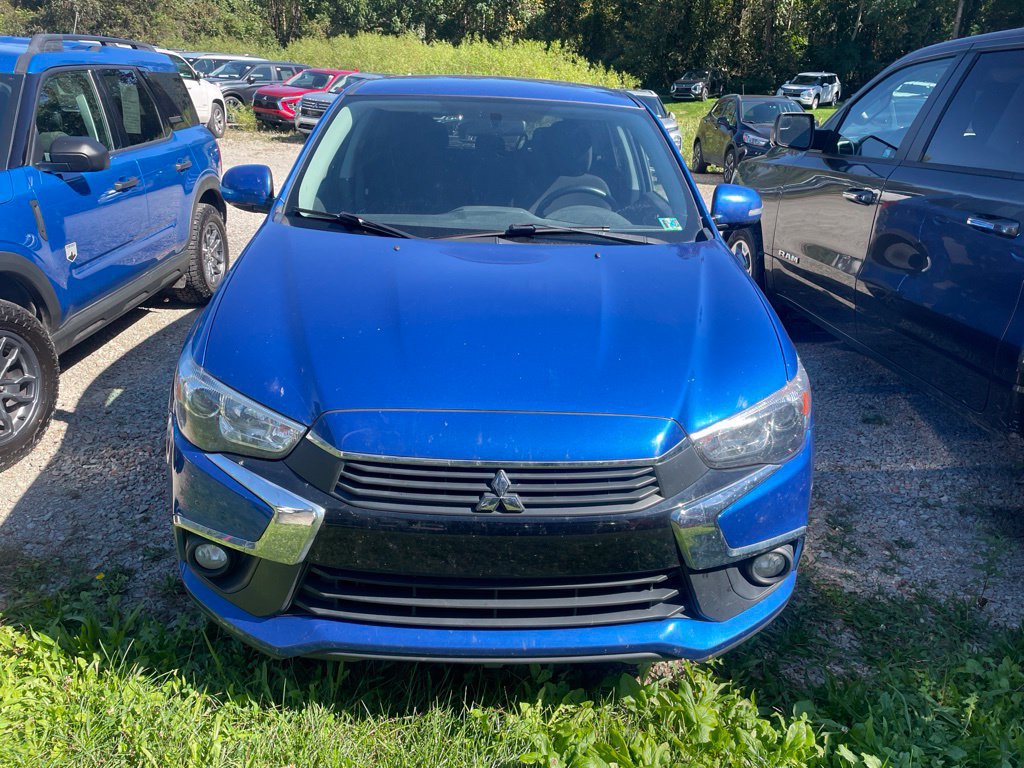 Used 2017 Mitsubishi Outlander Sport SE AWD/4WD image 2