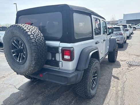 Used 2024 Jeep Wrangler Unlimited Sport AWD/4WD image 4