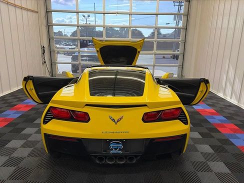 Used 2015 Chevrolet Corvette Stingray Coupe RWD image 15