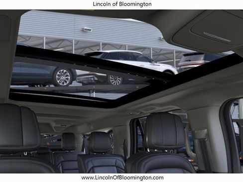 New 2026 Lincoln Navigator L Reserve AWD/4WD image 23