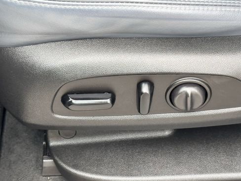 Used 2020 Buick Enclave Essence w/ LPO, Floor Liner Package FWD image 28
