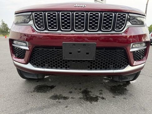 Used 2025 Jeep Grand Cherokee Summit AWD/4WD image 20