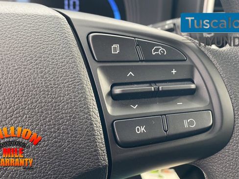 New 2026 Hyundai Venue SE image 19