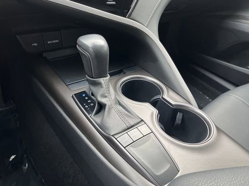 Used 2023 Toyota Camry SE image 21