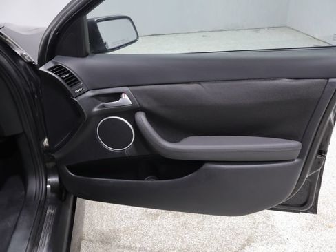 Used 2009 Pontiac G8 GT w/ Premium Package RWD image 21