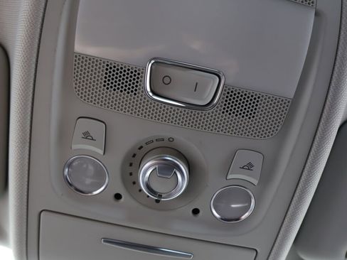 Used 2009 Audi A4 2.0T Premium image 38