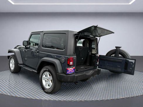 Used 2016 Jeep Wrangler Sport w/ Quick Order Package 24S AWD/4WD image 7