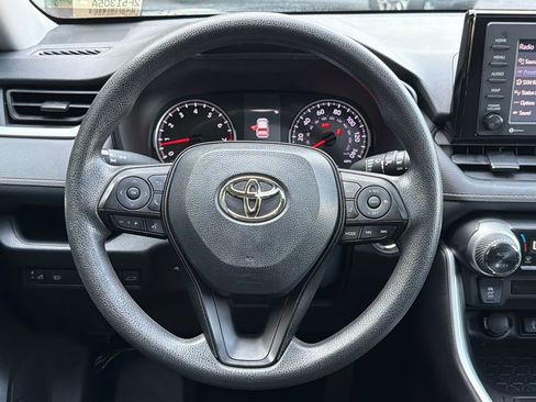 Used 2022 Toyota RAV4 XLE w/ Convenience Package FWD image 24